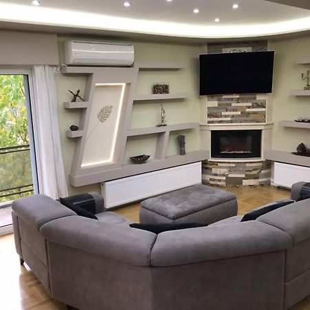 Finer Things Flisvos Beach Condo In Palaio Faliro Athen Eksteriør billede