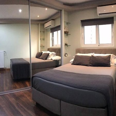 Finer Things Flisvos Beach Condo In Palaio Faliro Athen Eksteriør billede