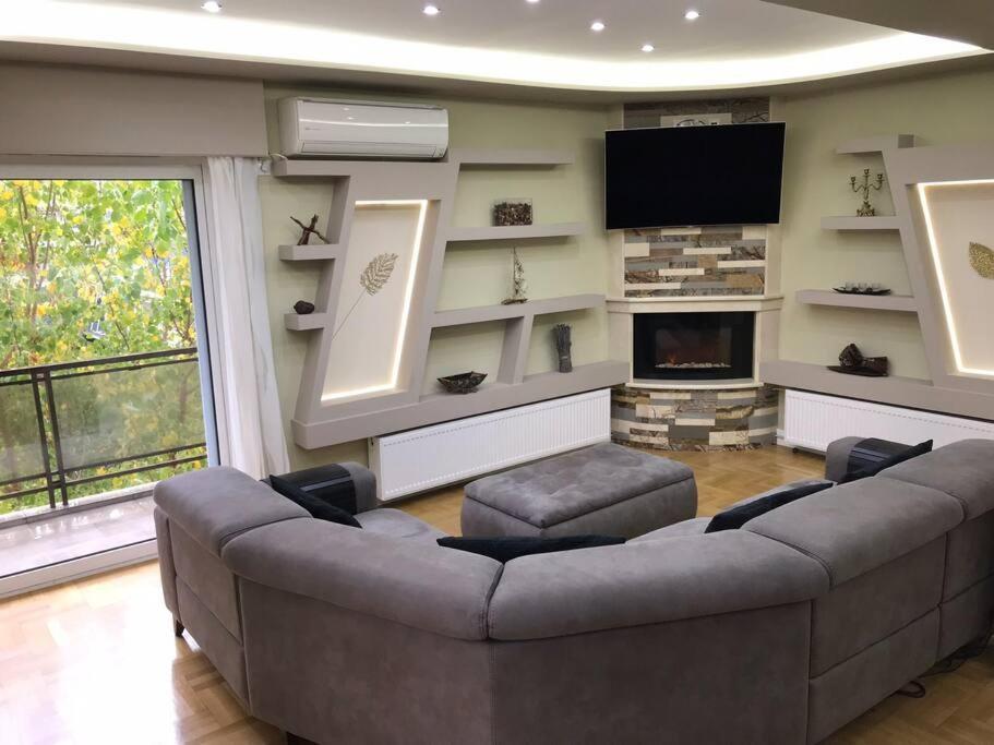 Finer Things Flisvos Beach Condo In Palaio Faliro Athen Eksteriør billede
